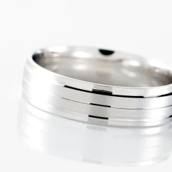 Histoire d'Or Alliance Basile Ruban Plat Or Blanc Sale