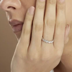 Histoire d'Or Alliance Marielle Ruban Plat Or Blanc Hot