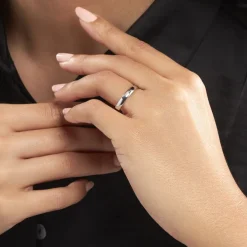 Histoire d'Or Alliance Meredithe Demi Jonc Classique Or Blanc Sale