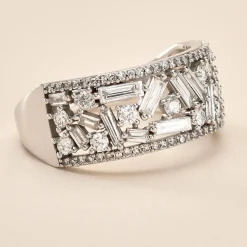 Histoire d'Or Bague Or Blanc Collection 1986 Diamants Clearance