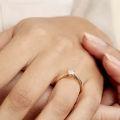 Histoire d'Or Bague Solitaire Artemis or jaune diamant