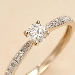 Histoire d'Or Bague Solitaire Hemera or jaune diamant Outlet