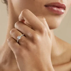 Histoire d'Or Bague Solitaire Hemera Or Blanc Diamant Synthetique