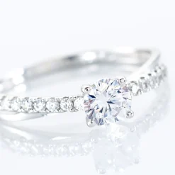 Histoire d'Or Bague Solitaire Kanel Or Blanc Oxyde De Zirconium Hot