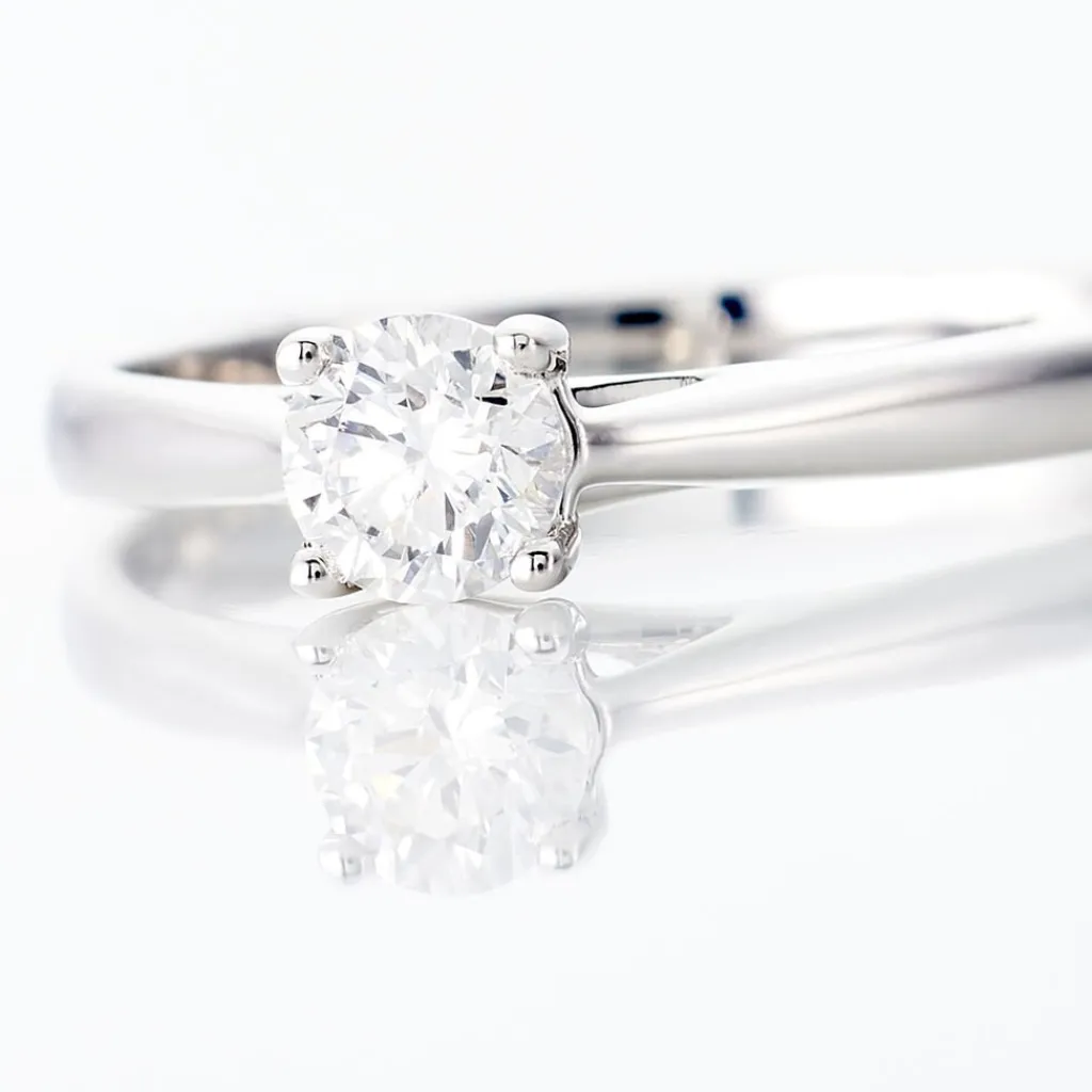 Histoire d'Or Bague Solitaire Victoria Or Blanc Diamant Sale