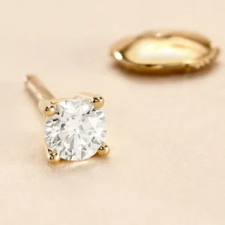 Histoire d'Or Boucle D'oreille Puce Unitaire Victoria or jaune diamant Sale