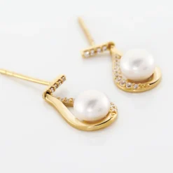 Histoire d'Or Boucles D'oreilles Pendantes Helin Or Jaune Perle De Culture Et Oxyde Best