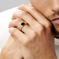 Histoire d'Or Chevalière Plaqué Or Jaune Ariston Email Noir New