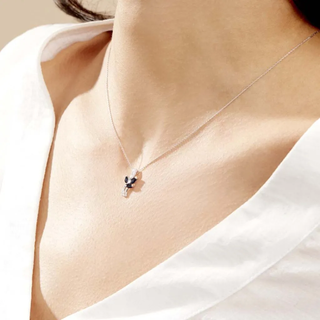 Histoire d'Or Collier Angie Diamant or blanc saphir