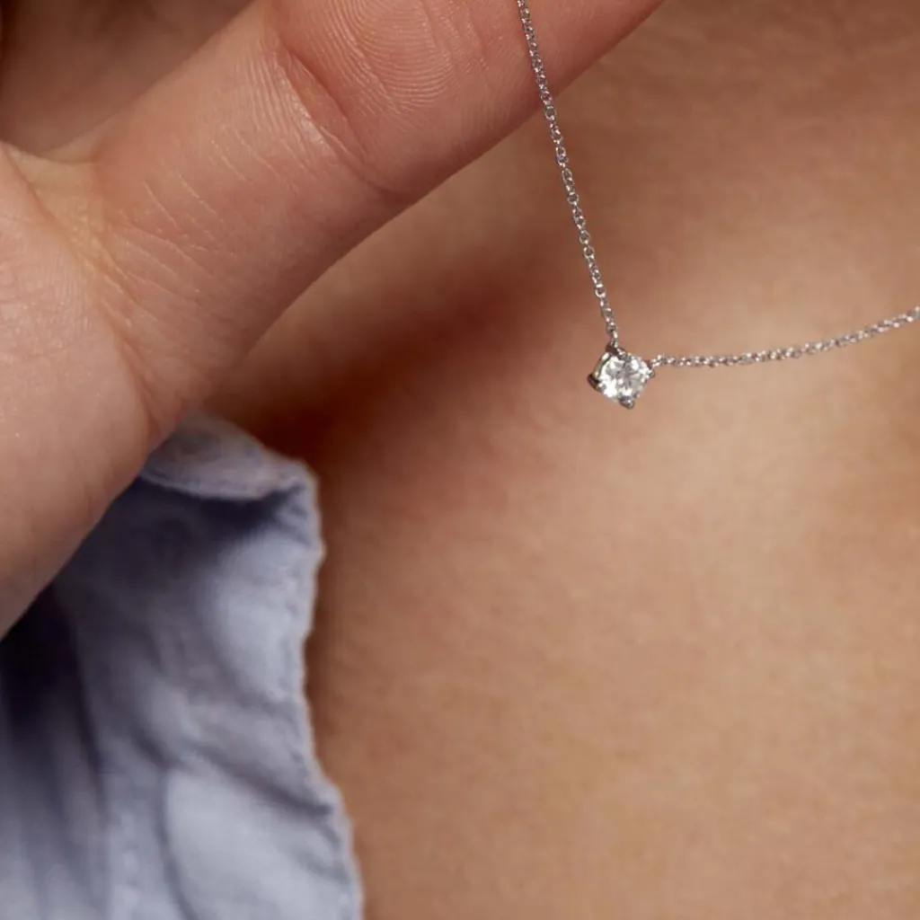 Histoire d'Or Collier Aphrodite or blanc diamant Clearance