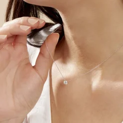 Histoire d'Or Collier Aphrodite or blanc diamant Clearance