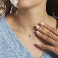 Histoire d'Or Collier Lydia Or Blanc Topaze Oxyde Oxyde or blanc topaze bleue New