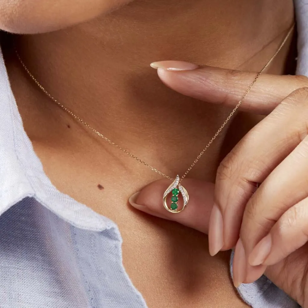 Histoire d'Or Collier Shahara Or Jaune Emeraude Best