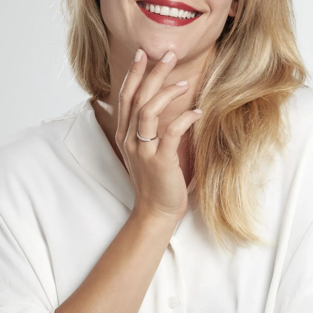 Histoire d'Or Demi-alliance Or Blanc Eloisa Diamant Synthetique