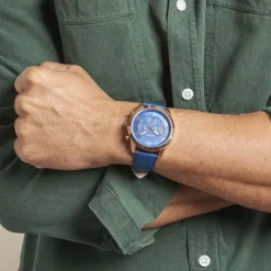 ARCTIK Montre Apex Bleu cadran doré rose fond bleu bracelet cuir bleu Sale