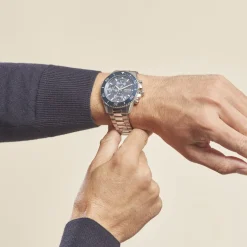 HUGO BOSS Montre Boss Admiral Bleu cadran argenté fond bleu bracelet acier argenté Hot