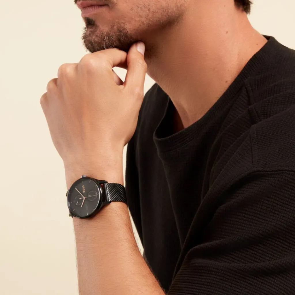 HUGO BOSS Montre Boss Tyler Noir cadran noir fond noir bracelet acier noir Best