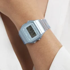 CASIO COLLECTION Montre Vintage Edgy Bleu cadran bleu bracelet résine bleue Outlet