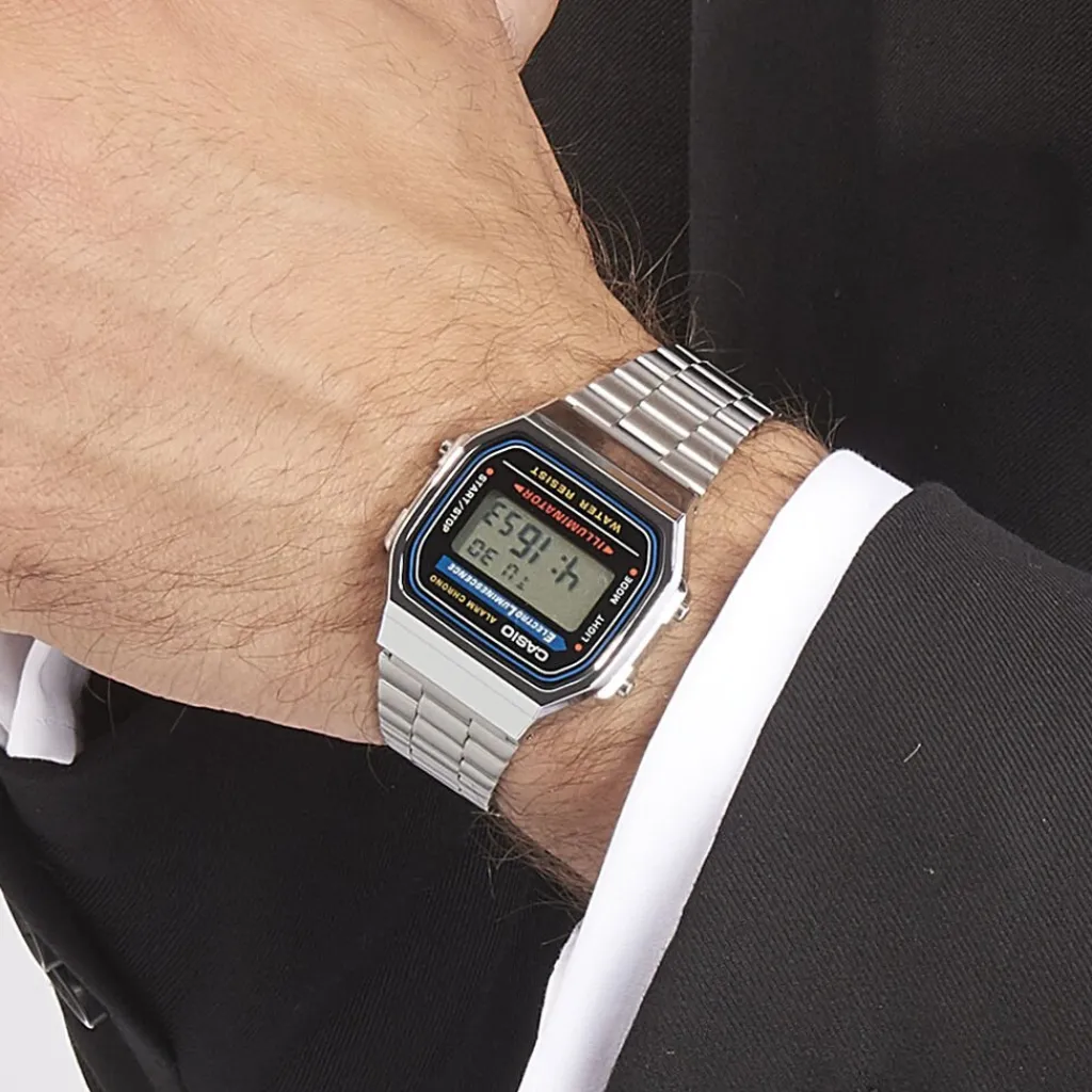 CASIO COLLECTION Montre Vintage 2 Tons cadran argenté fond noir bracelet acier argenté Best