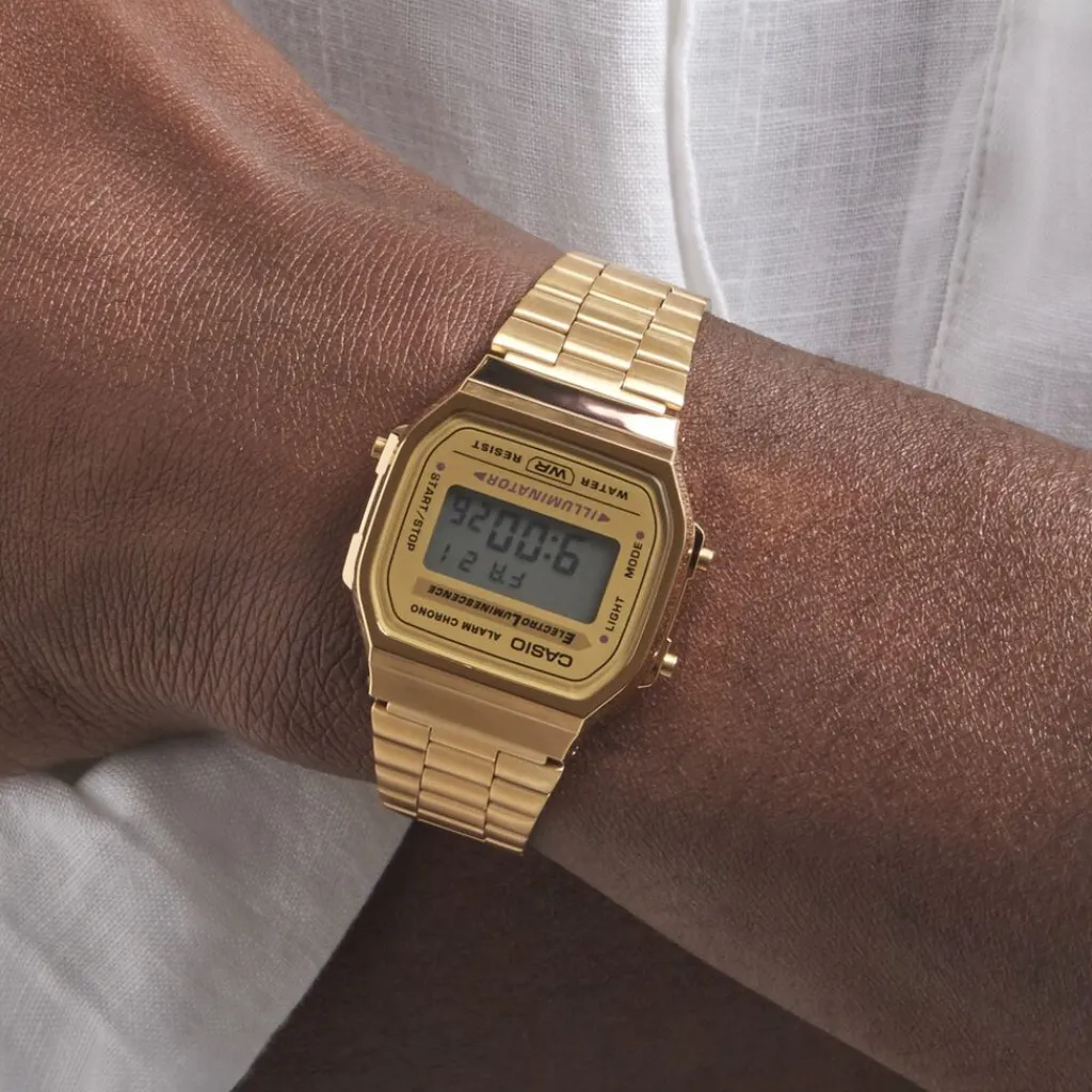 CASIO COLLECTION Montre Vintage 2 Tons cadran doré fond champagne bracelet acier doré Clearance