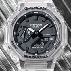 CASIO G-SHOCK Montre Noir cadran gris fond noir bracelet résine blanche New