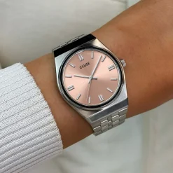 CLUSE Montre Retro 70's Rose cadran argenté fond rose bracelet acier argenté Discount