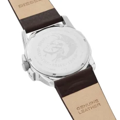 DIESEL Montre Master Chief Gris cadran argenté fond gris bracelet cuir marron Best