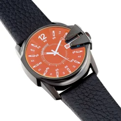 DIESEL Montre Master Chief 2 Tons cadran noir fond bleu bracelet cuir noir