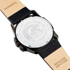 DIESEL Montre Master Chief 2 Tons cadran noir fond bleu bracelet cuir noir