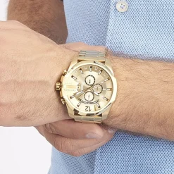 DIESEL Montre Mega Chief Champagne cadran doré fond doré bracelet acier doré New