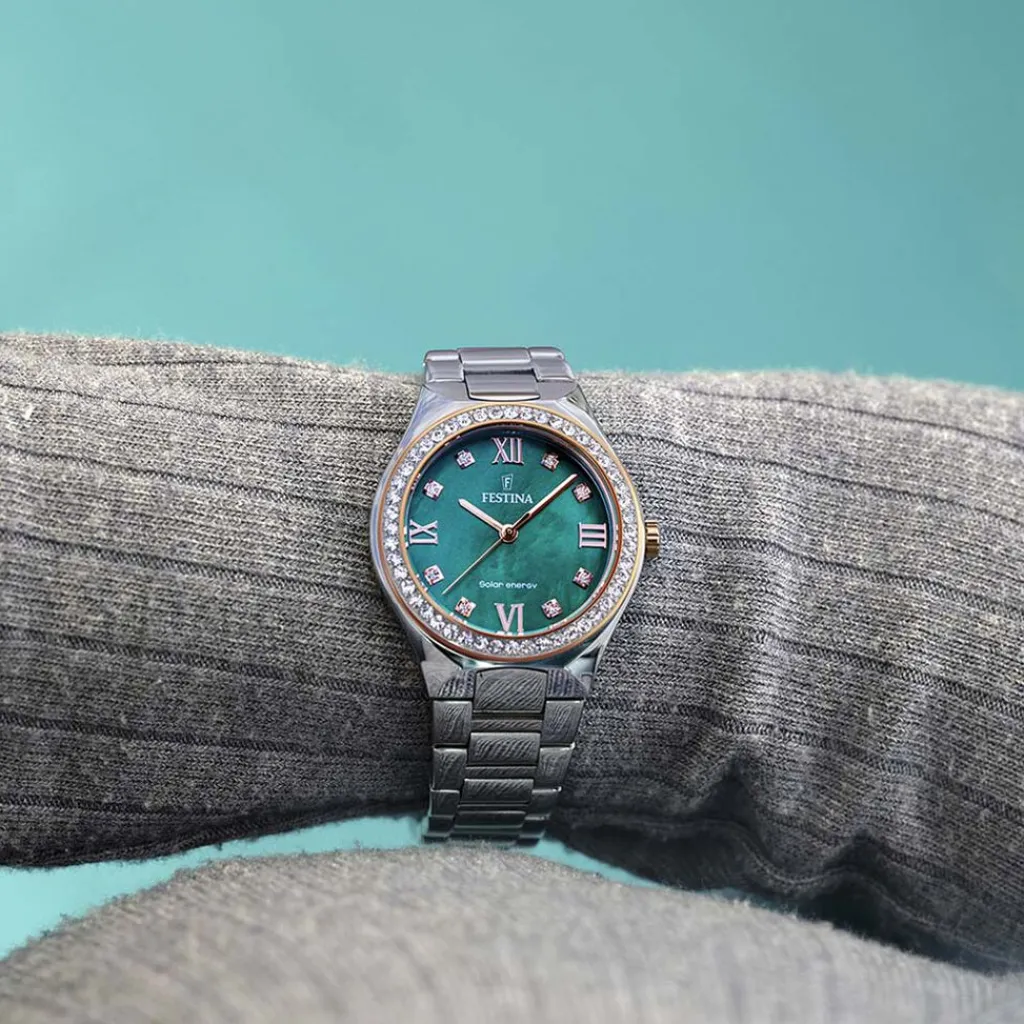 FESTINA Montre Solar Energy Vert cadran argenté fond vert bracelet acier argenté Online