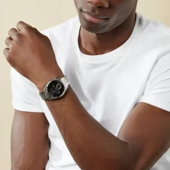 FESTINA Montre Timeless Chronograph Noir cadran argenté fond noir bracelet acier argenté Outlet