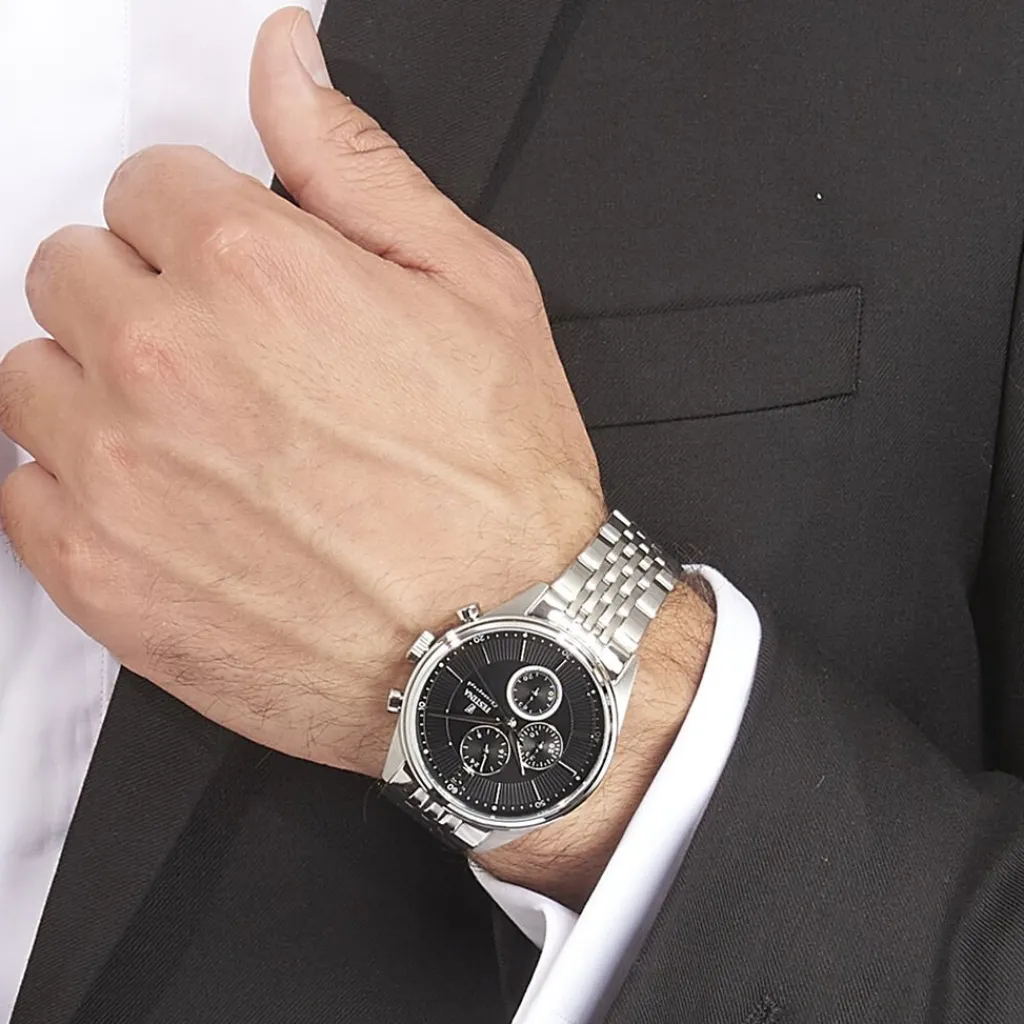 FESTINA Montre Timeless Chronograph Noir cadran argenté fond noir bracelet acier argenté Outlet