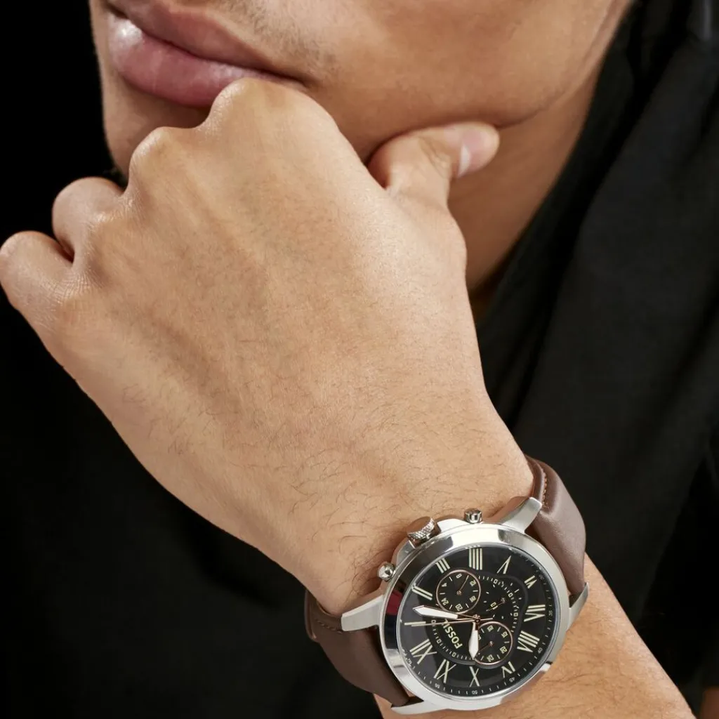 FOSSIL Montre Grant Noir cadran argenté fond noir bracelet cuir brun Clearance