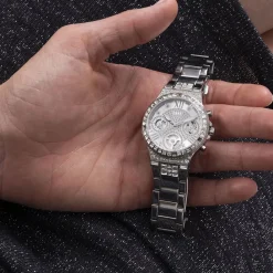 GUESS Montre Moonlight Argenté cadran argenté fond argenté bracelet acier argenté Hot