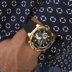 GUESS Montre Third Gear Noir cadran doré fond noir bracelet silicone noire Online