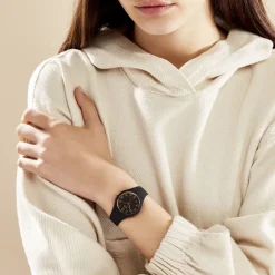 ICE WATCH Montre Glam Noir cadran noir fond noir bracelet silicone noire Hot