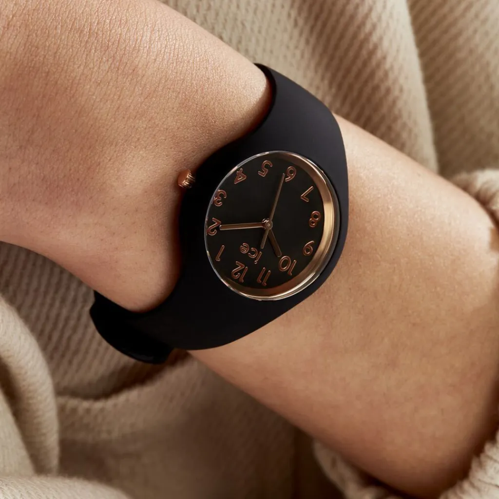 ICE WATCH Montre Glam Noir cadran noir fond noir bracelet silicone noire Hot