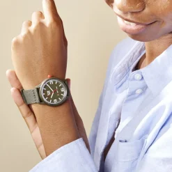 ICE WATCH Montre Solar Power Kaki cadran kaki fond kaki bracelet plastique kaki Discount