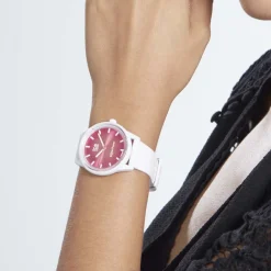 ICE WATCH Montre Solar Power Blanc cadran argenté fond rose bracelet silicone blanc Best