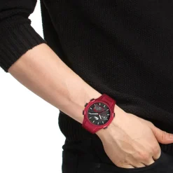 LACOSTE Montre Lc33 Noir cadran rouge fond noir bracelet silicone rouge Hot