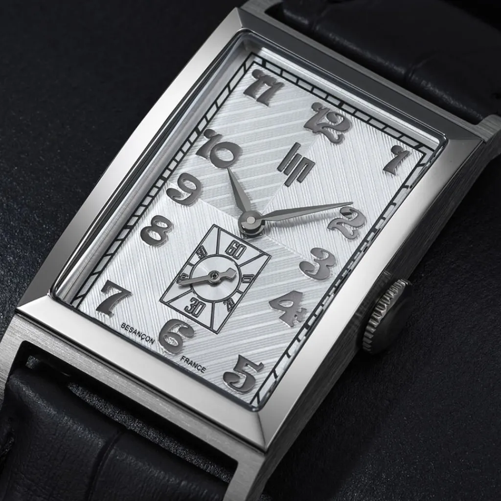 LIP Montre Churchill T24 Argenté