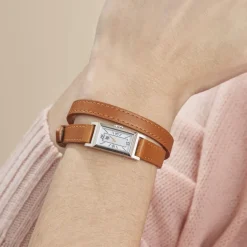 LIP Montre Churchill T13 Blanc cadran argenté fond blanc bracelet cuir marron Hot