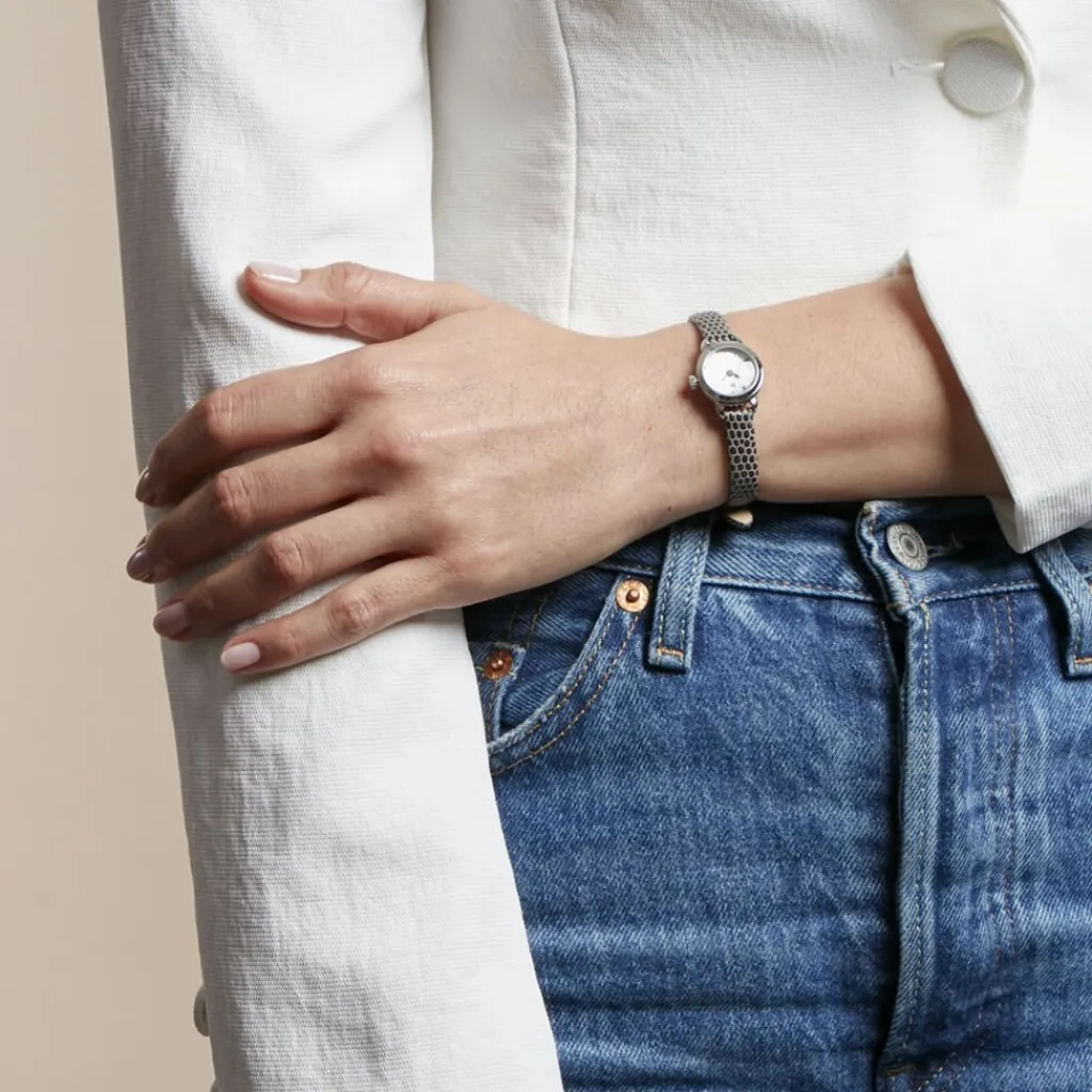 LIP Montre Henriette 19 Argenté cadran argenté fond argenté bracelet cuir gris Best