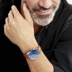 LIP Montre Himalaya 40 Bleu cadran argenté fond bleu bracelet cuir marron New