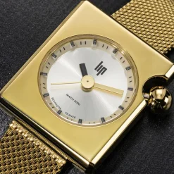 LIP Montre Mach 2000 Mini Square Doré cadran doré fond doré bracelet acier doré New