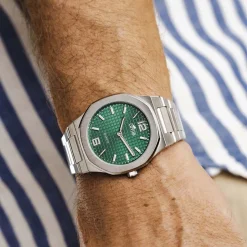 LOTUS Montre Excellent Vert cadran argenté fond vert bracelet acier argenté Sale