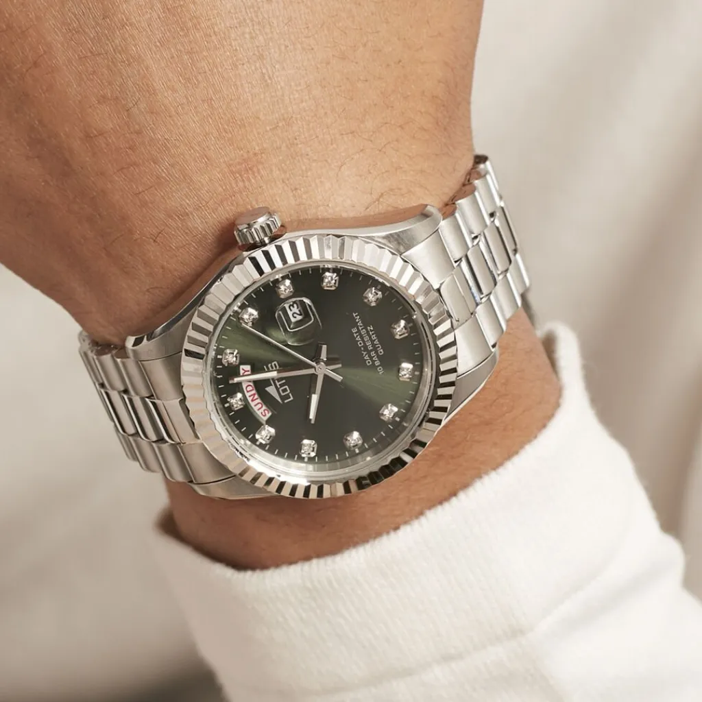 LOTUS Montre Freedom Collection Vert cadran argenté fond vert bracelet acier argenté Clearance