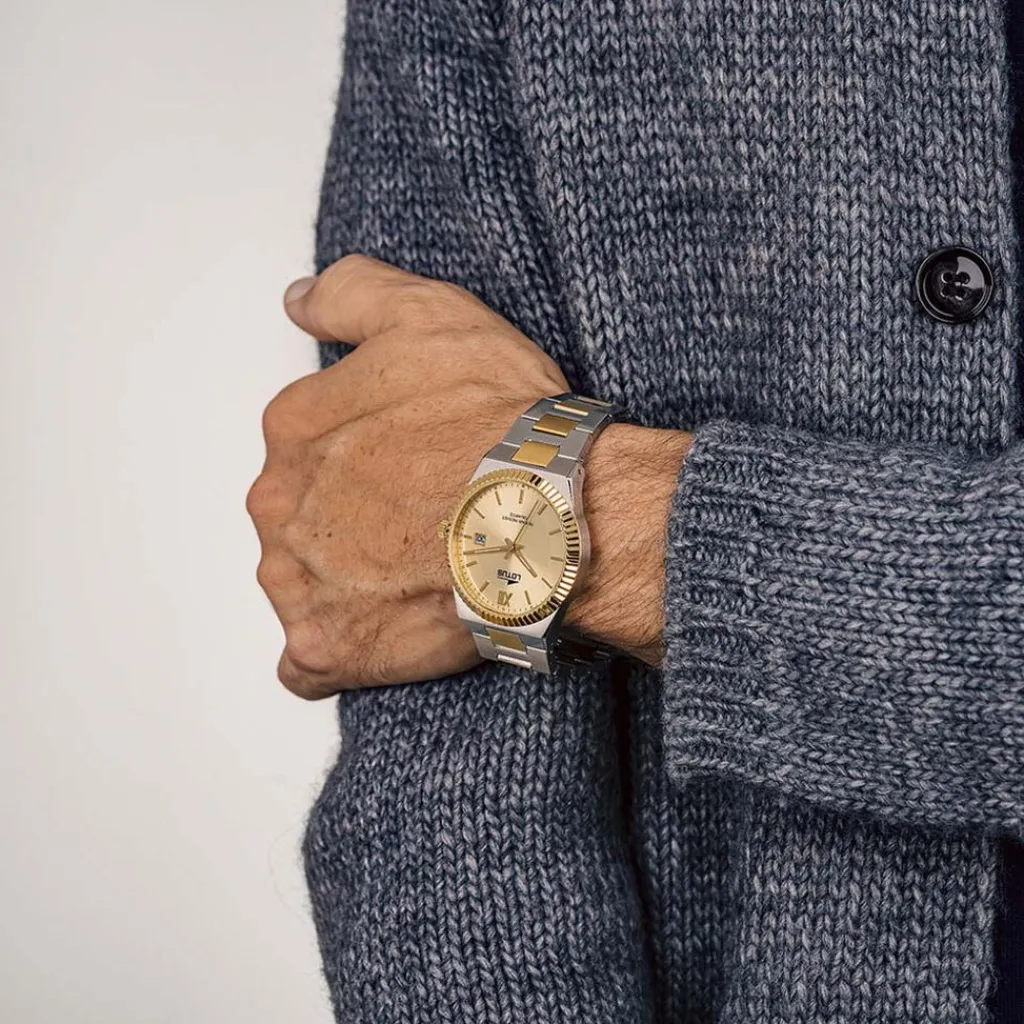 LOTUS Montre Freedom Collection Doré cadran argenté fond doré bracelet acier bicolore Hot