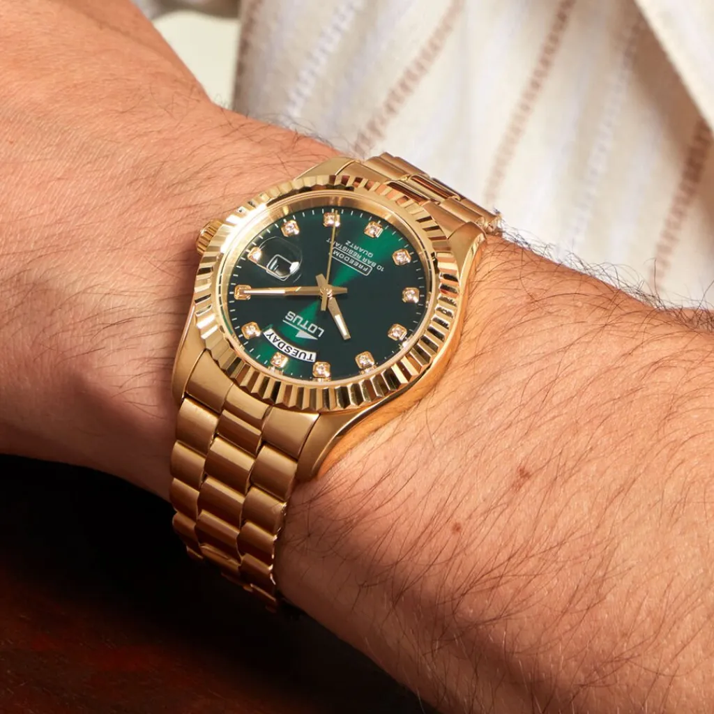 LOTUS Montre Freedom Collection Vert cadran doré fond vert bracelet acier doré Discount